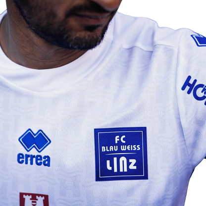 FC_Blau-Weiss_Linz_Auswaertstrikot_Errea_4
