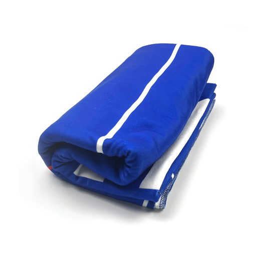 FC_Blau_Weiss_Linz_Fleecedecke zusammengelegt