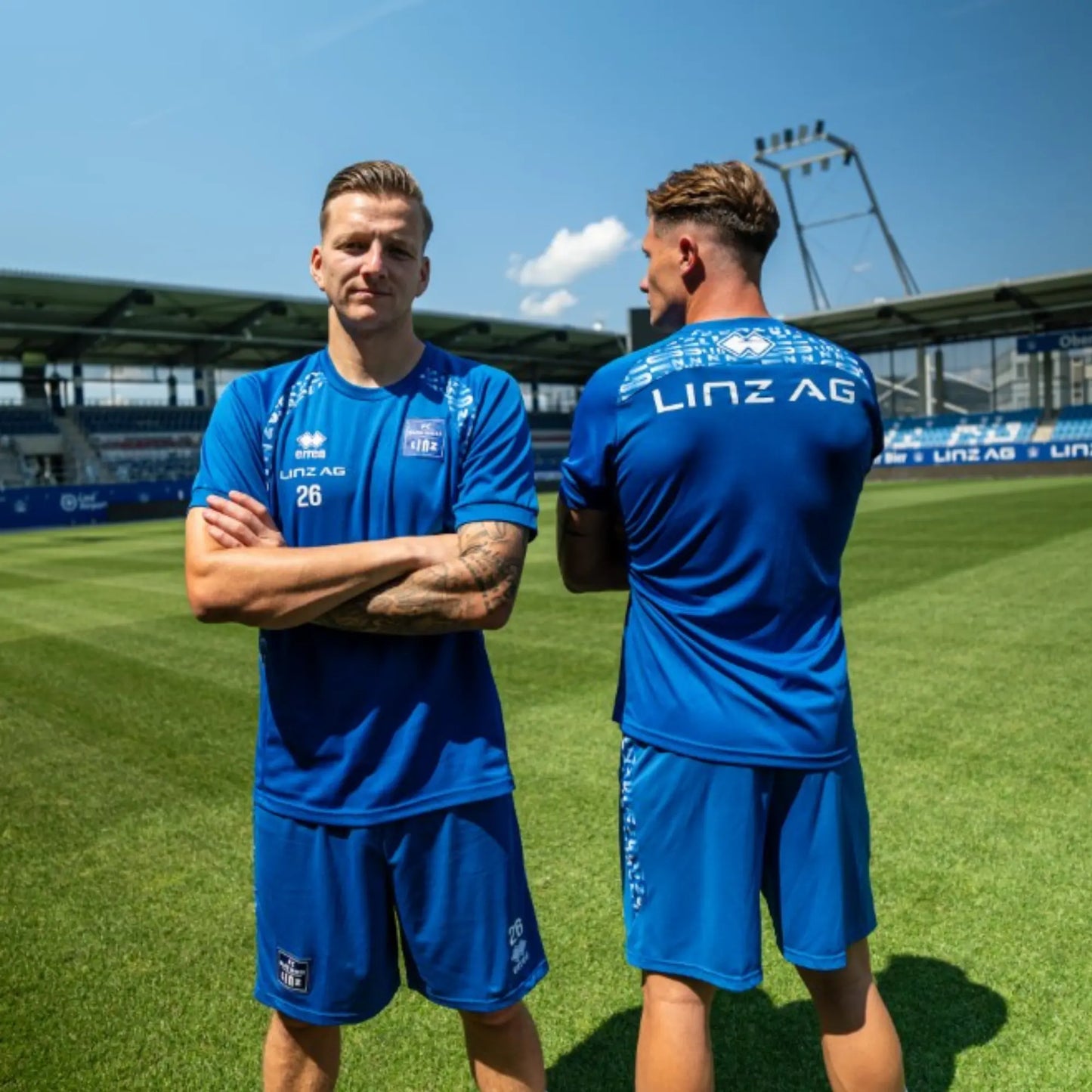FC_Blau_Weiss_Linz_Trainingsbekleidung_11