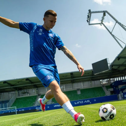 FC_Blau_Weiss_Linz_Trainingsbekleidung_2
